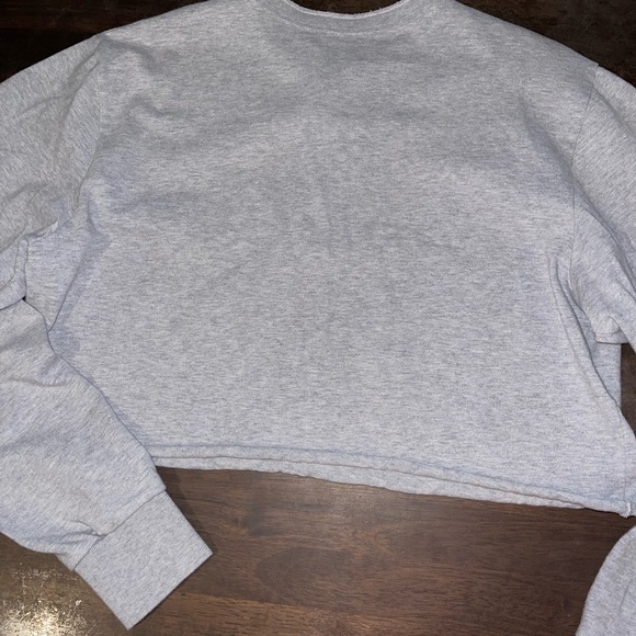 Brandy Melville long sleeve light grey top - Picture 4 of 5